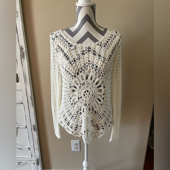 Crochet Top - Shirt - Swimsuit Cover - Picture 1 of 6